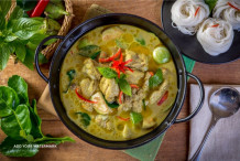 thai green curry chicken Thai Green Curry with Aubergines Recipe