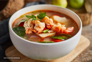 prawn tom yum soup