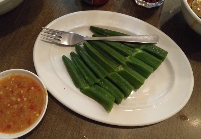 Deep fried okra served with sauce